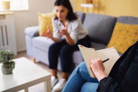 Séance de psychothérapies et sophrologie pour les personnes souffrant d'une hypersensibilité à Bourg-La-Reine